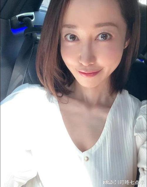 筱田优在线,从网络红人到时尚偶像的蜕变之路